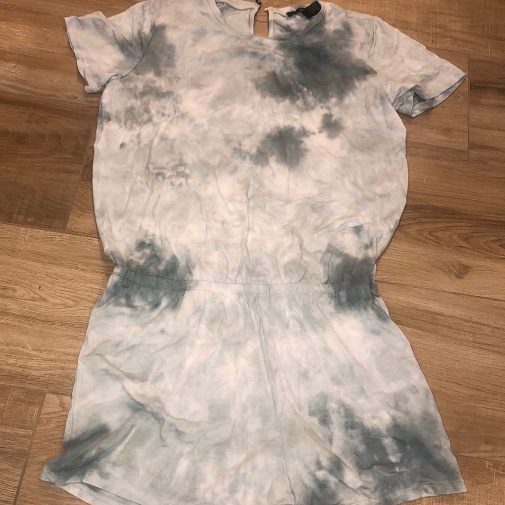 Tie die romper